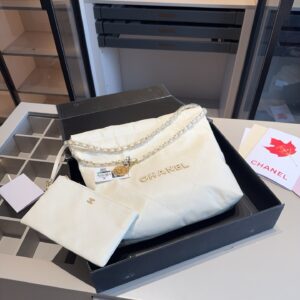 Quilted Leather Bag Set with Chain Straps and Logo Detailing