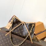 Crossbody Bags with Distinctive Designs and Luxurious Details