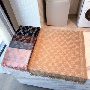 Inspired Double-C Monogram Scarf: Timeless Chain Pattern & Versatile Color Options