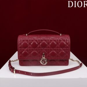 Quilted Mini Bag in White Leather with Pearl-Accented Chain Strap