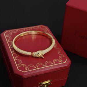 Dragon Motif Diamond Bangle in 18K Yellow/White Gold