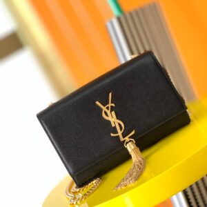 Kate Medium Chain Wallet with Tassel in Black Grained Leather and Gold-Tone Hardware