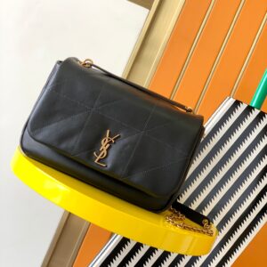 Jamie Medium Chain Bag in Black Quilted Leather with Vintage Gold Hardware